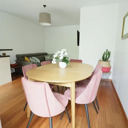 Family - Steps From Disneyland Apartment